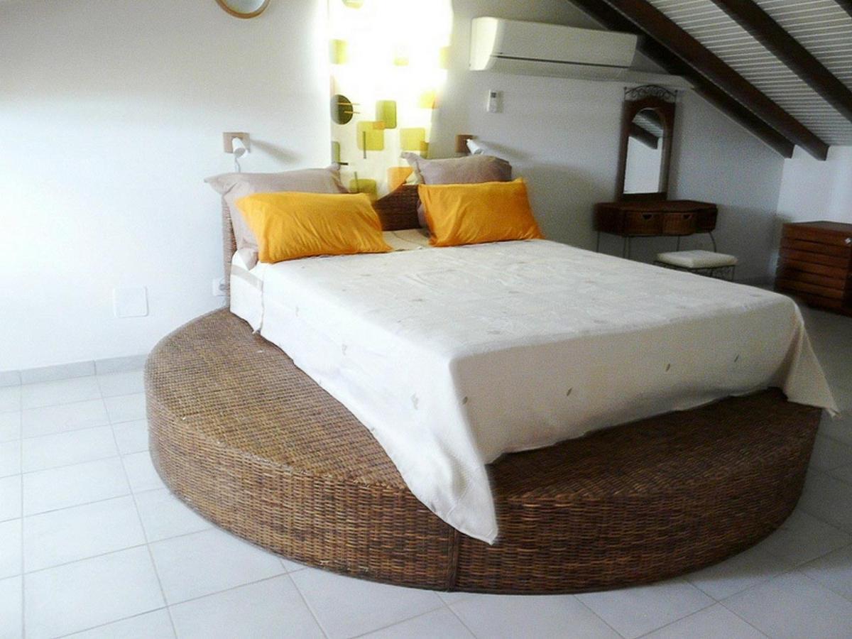 La Cle Du Bonheur Apt F3 N°1 เลอโวแกล็ง ภายนอก รูปภาพ