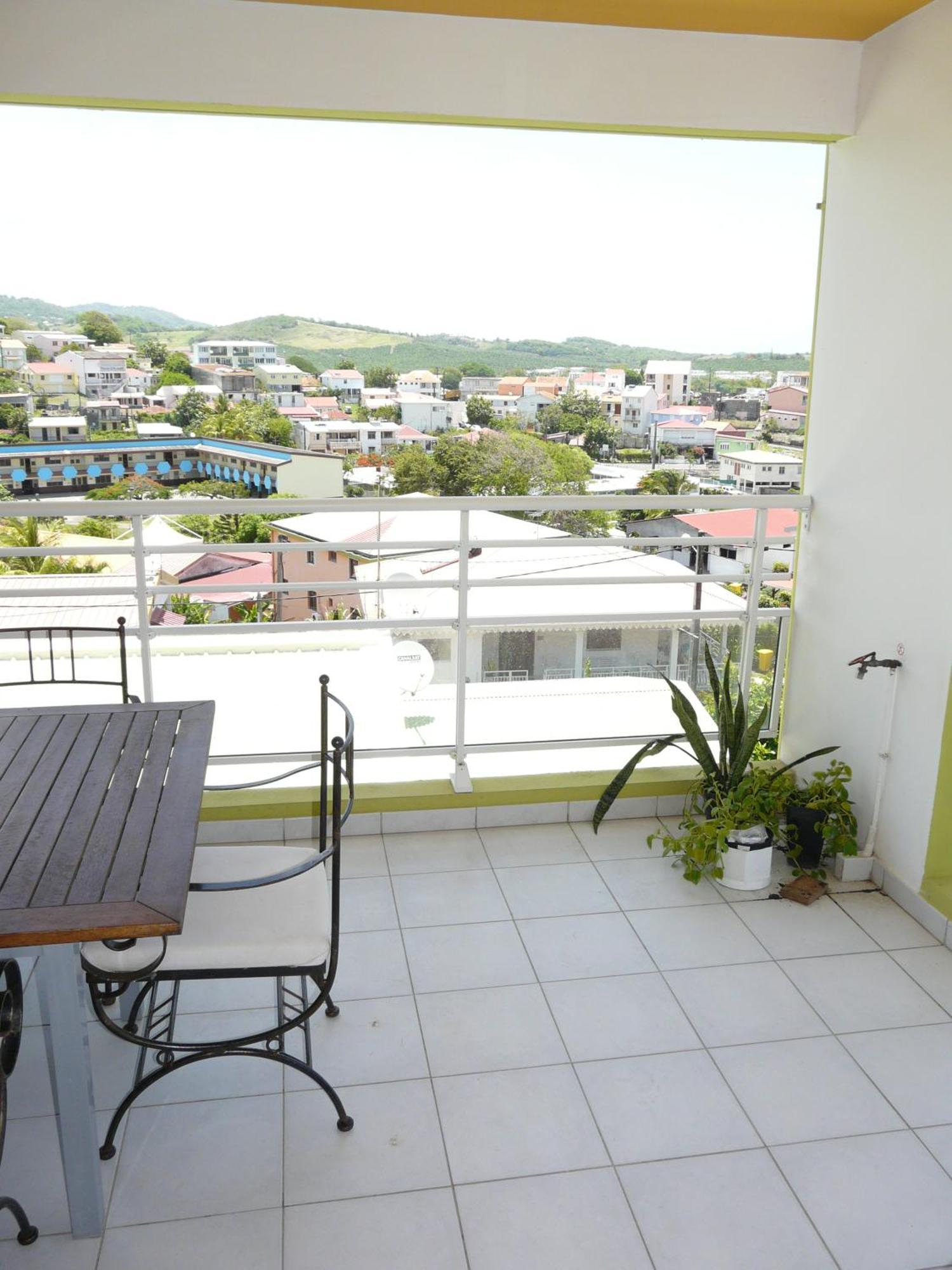 La Cle Du Bonheur Apt F3 N°1 เลอโวแกล็ง ภายนอก รูปภาพ