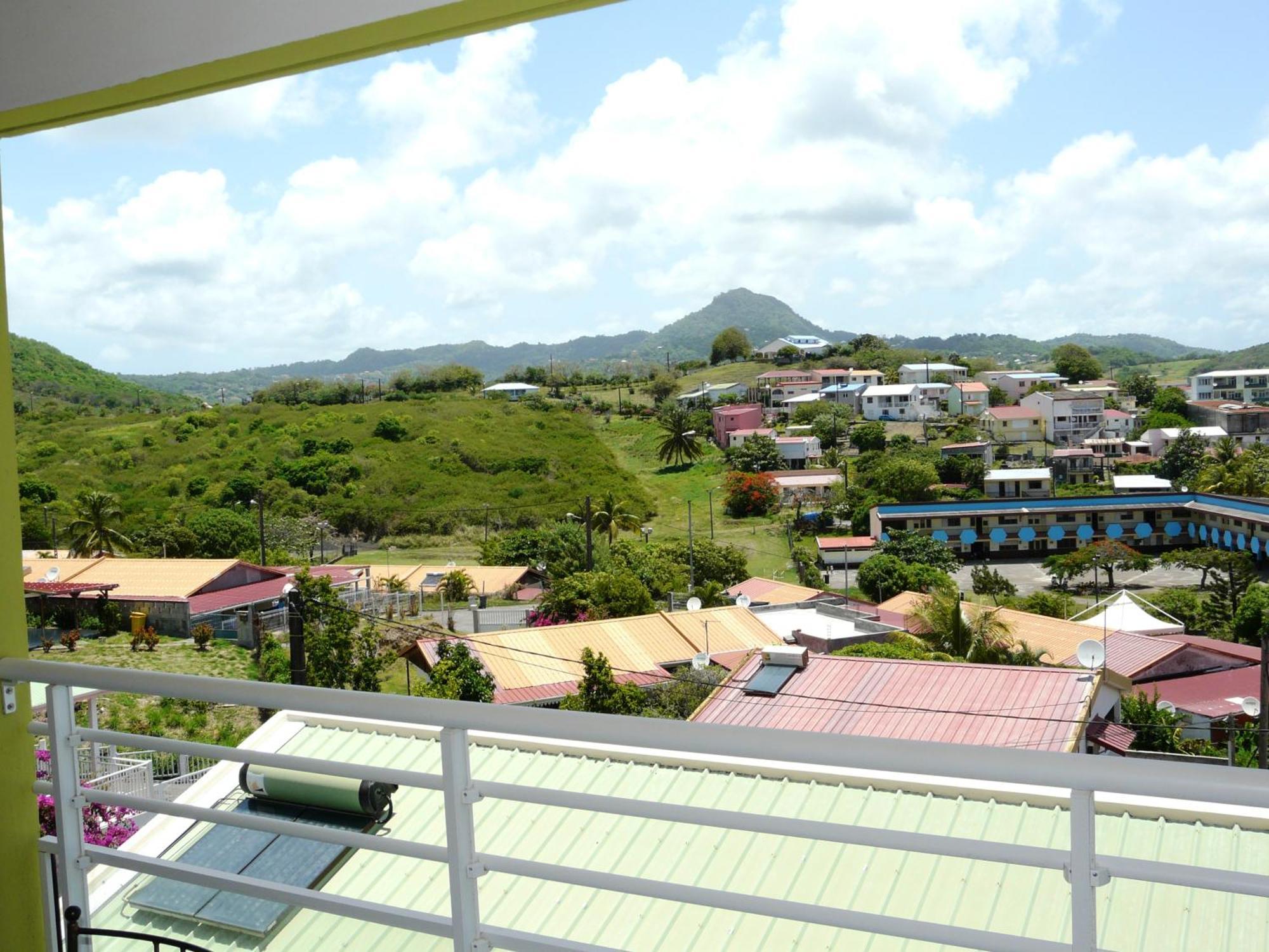 La Cle Du Bonheur Apt F3 N°1 เลอโวแกล็ง ภายนอก รูปภาพ